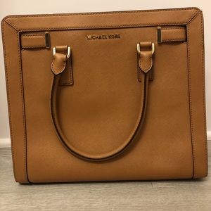 PERFECT CONDITION Michael Kors Hope Large Satchel